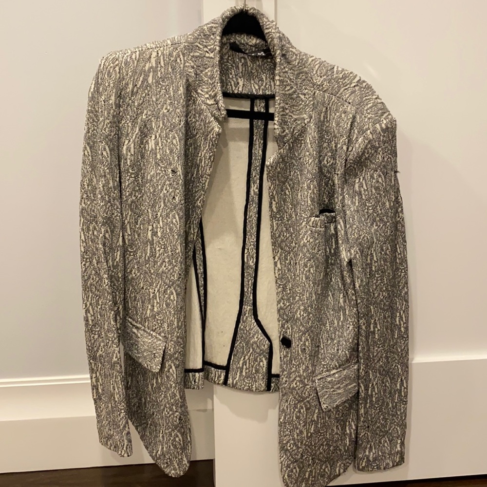 Cut 25 black and white blazer size 4